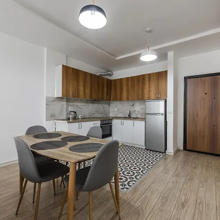 Rama 5 & Balcony Apartment Tirana