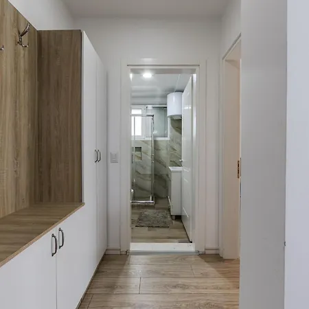 Apartment Rama 5 & Balcony *